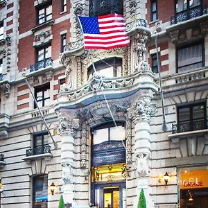 The At Fifth Avenue Nova Iorque